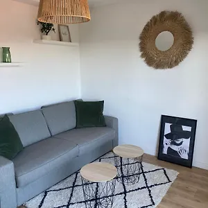 https://ramonville-parking-netflix.midi-pyreneeshotels.com